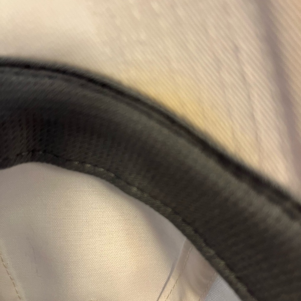 Adidas cream colored embroidered hat - Picture 5 of 5